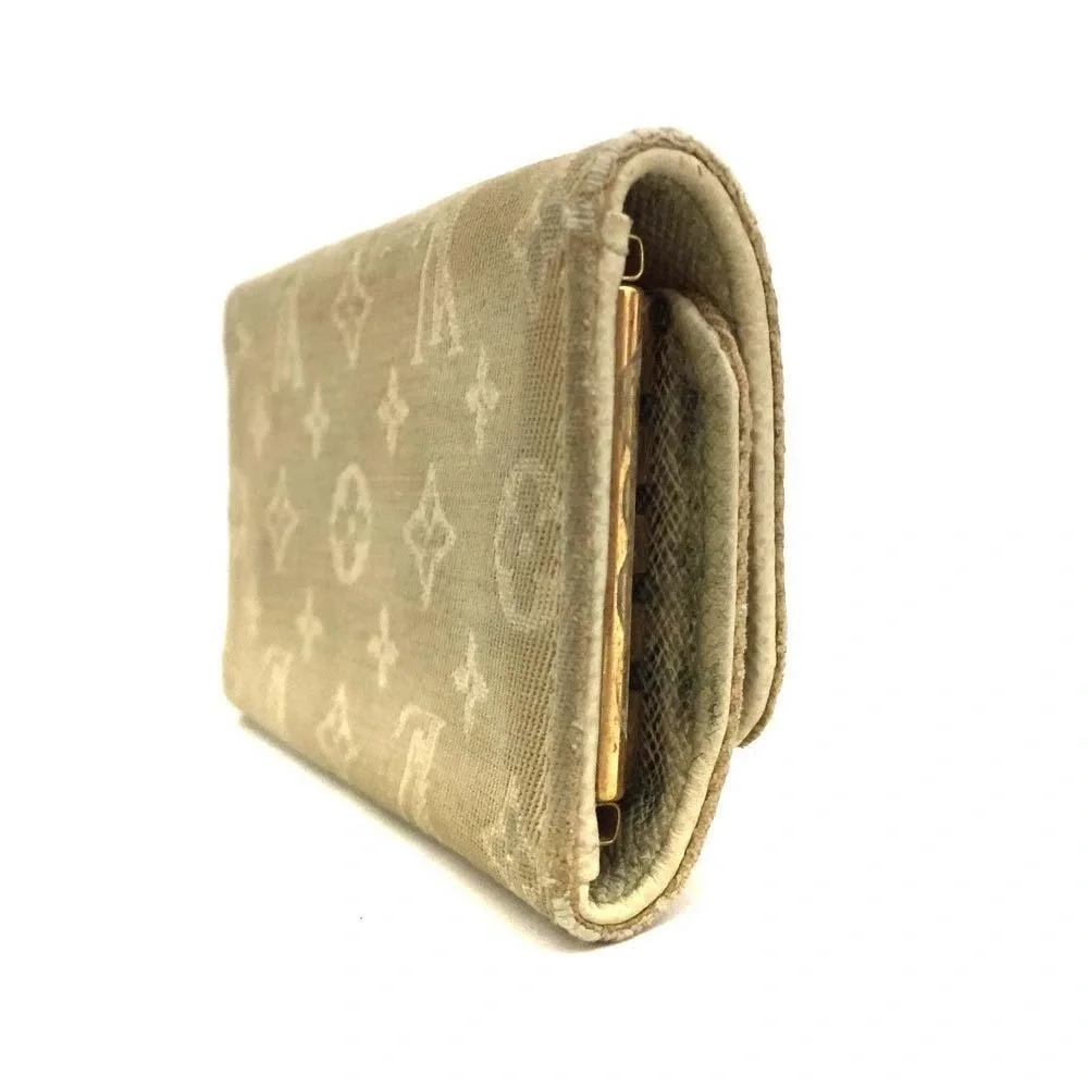 Louis Vuitton Monogram Mini Multicles 4 Ring Key Case - Picture 7 of 8